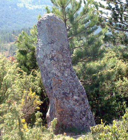 Menhir w Pontils