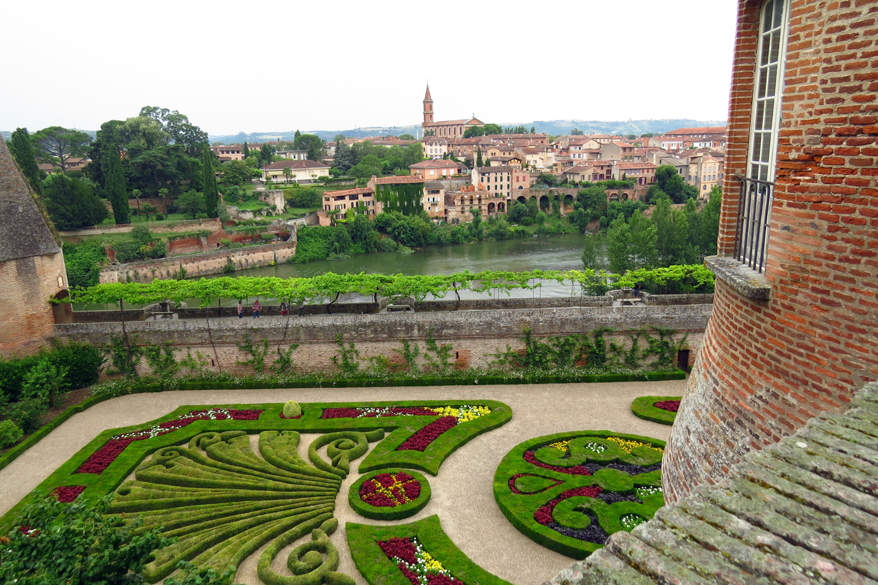 Pałac Berbi, ogrody