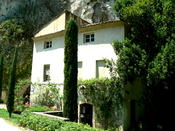 Muzeum Petrarki w Fontaine-de-Vaucluse