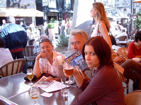 W kawiarni pod oper� w Awinionie