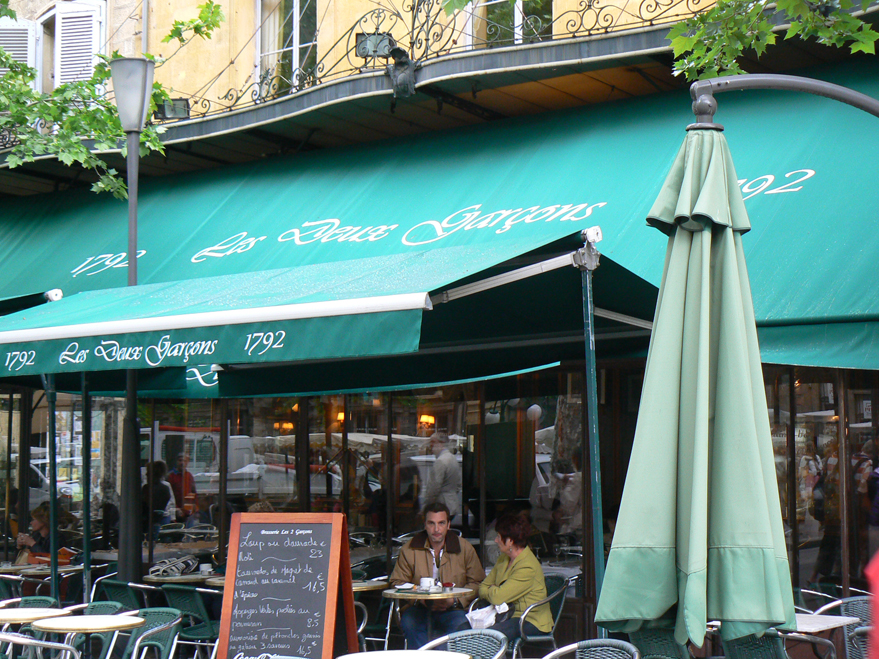 Aix-en-Provence, Cours Mirabeau