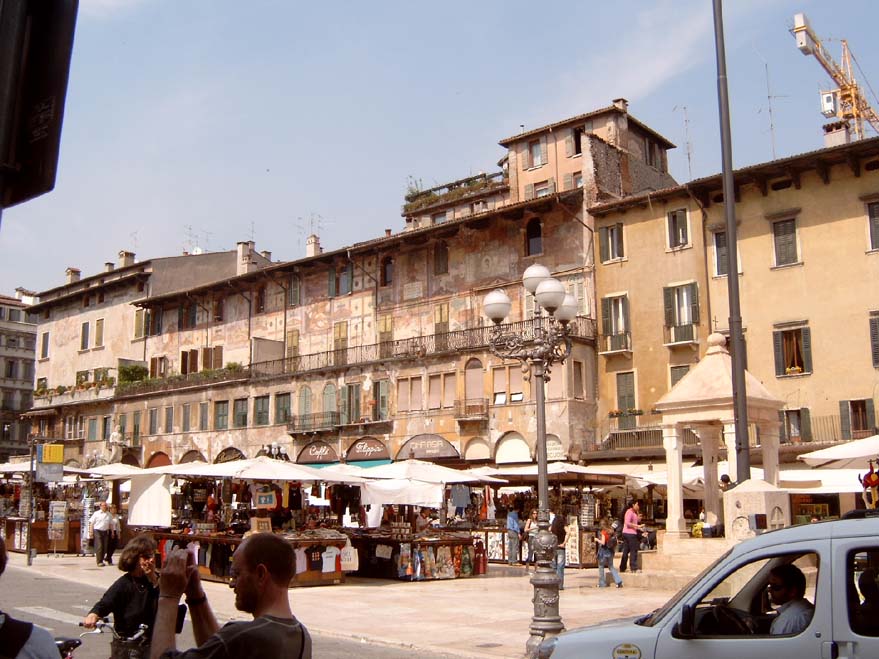Piazza dell' Erbe