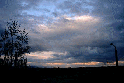 Ju� jesienne chmury nad naszym nowotarskim balkonem