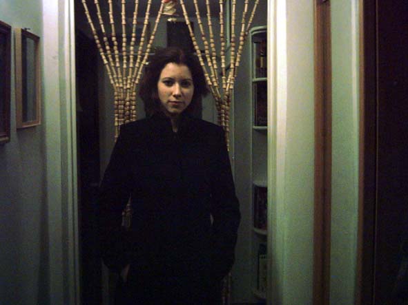 Asia ze zni�k� studenck� 10 procent kupi�a w Krakowie nowy p�aszcz...