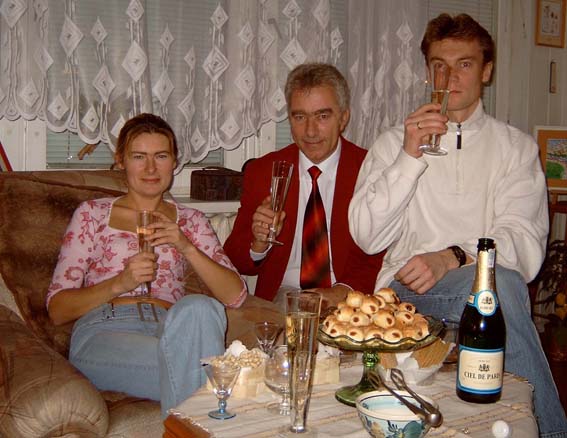 Szampan nazywa� si� sympatycznie "Ciel de Paris"