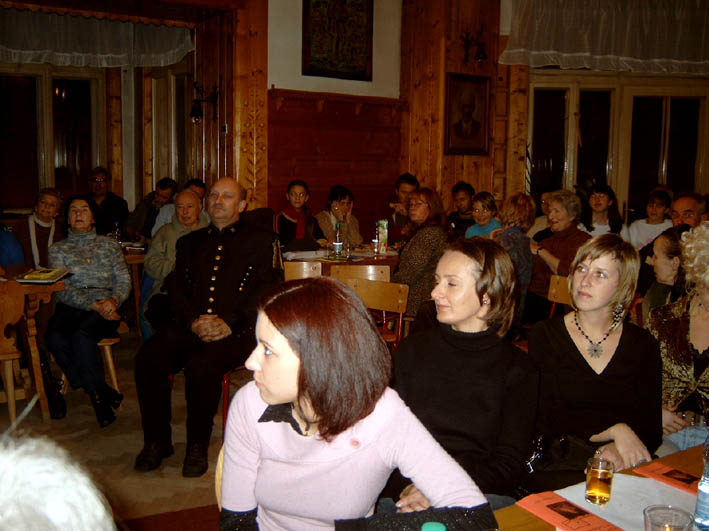 Publiczno�� na spotkaniu