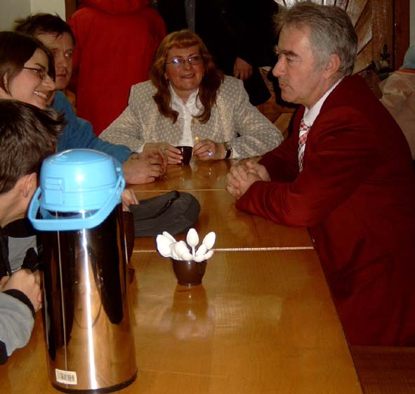 Warsztatowcy z profesorem - Micha�, Magda, Andrzej, Ewa i MP