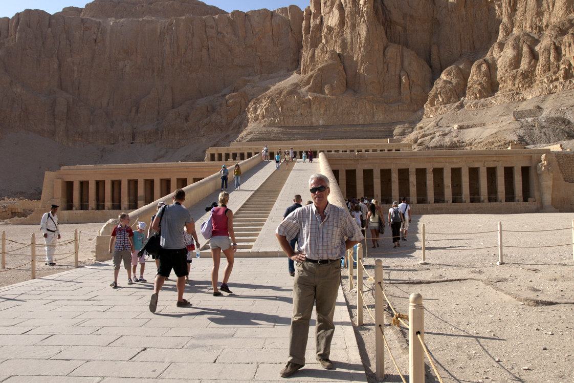 Maciek w Deir el-Bahari