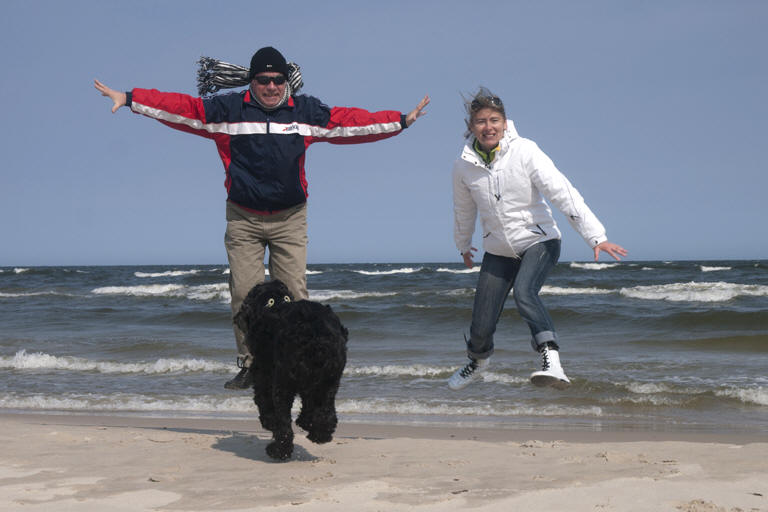 Loty z wiatrem na plaży w Grzybowie