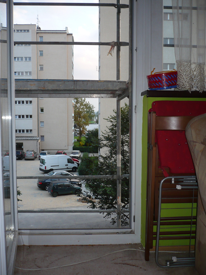 Hop siup z balkoniku