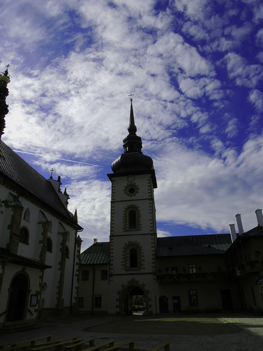 Klasztor Klarysek w Starym Saczu