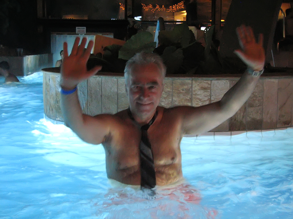 W gaciach i krawacie... Sylwester na Bani