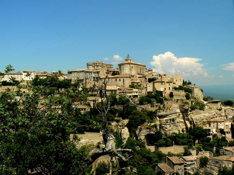 Widok na Gordes w masywie Luberon, Prowansja, 2008