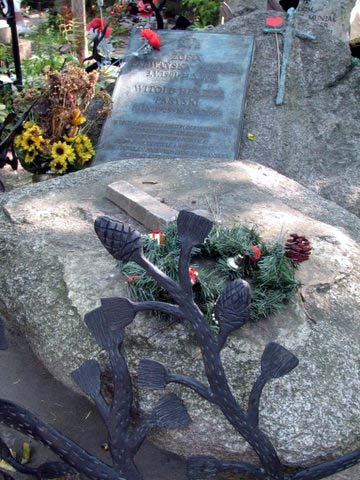 Gr�b Paryskich na P�ksowym Brzyzku, fot. Renata Pi�anowska