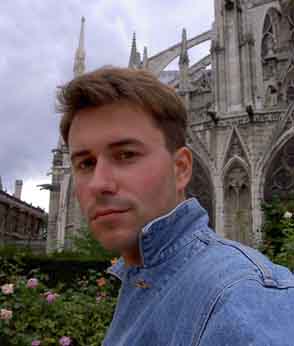 Sergiusz przed Notre Dame, 2002